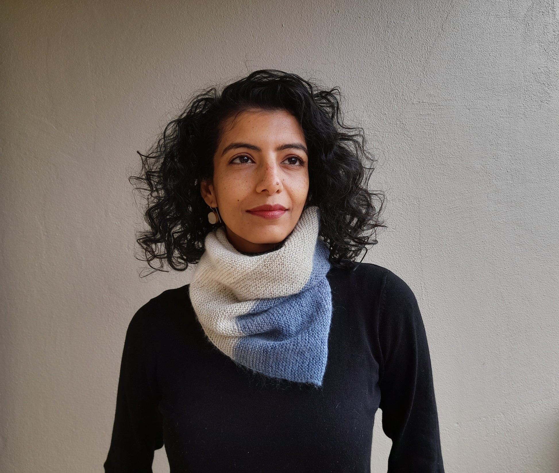 Pankh Cowl in smoke